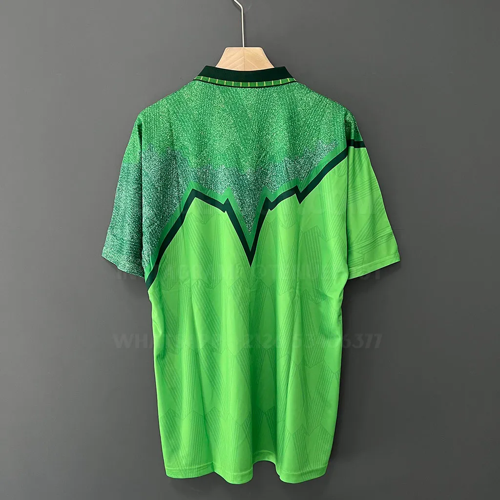 Celtic Retro 91-92 Away (7)