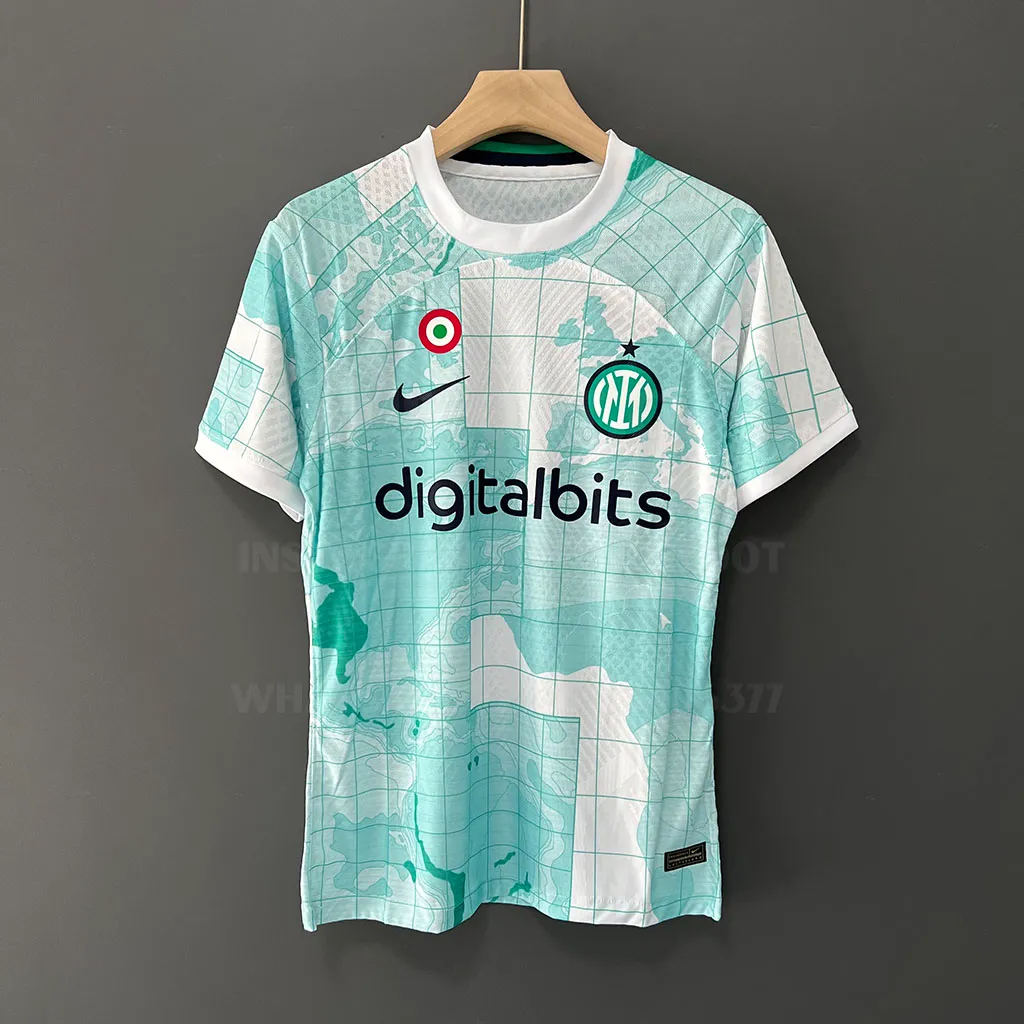 Inter Milano Away Player Version (1)