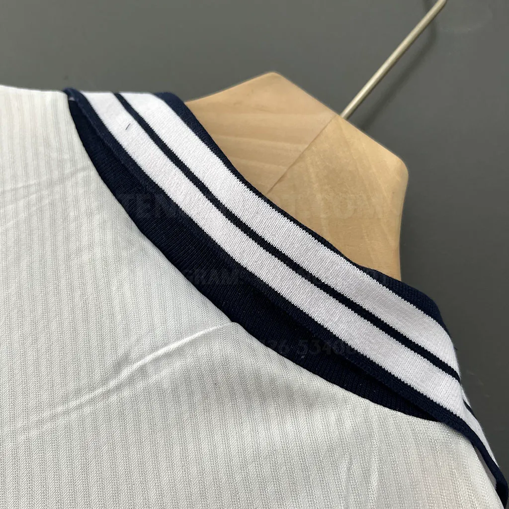 Tottenham Hotspur Retro 93-95 Home (6)
