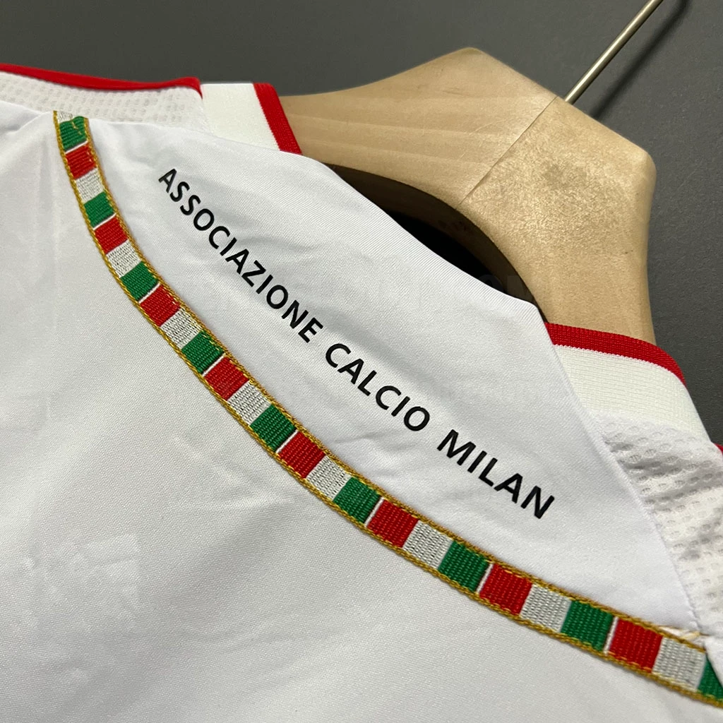 AC Milan Retro 11-12 Away (6)