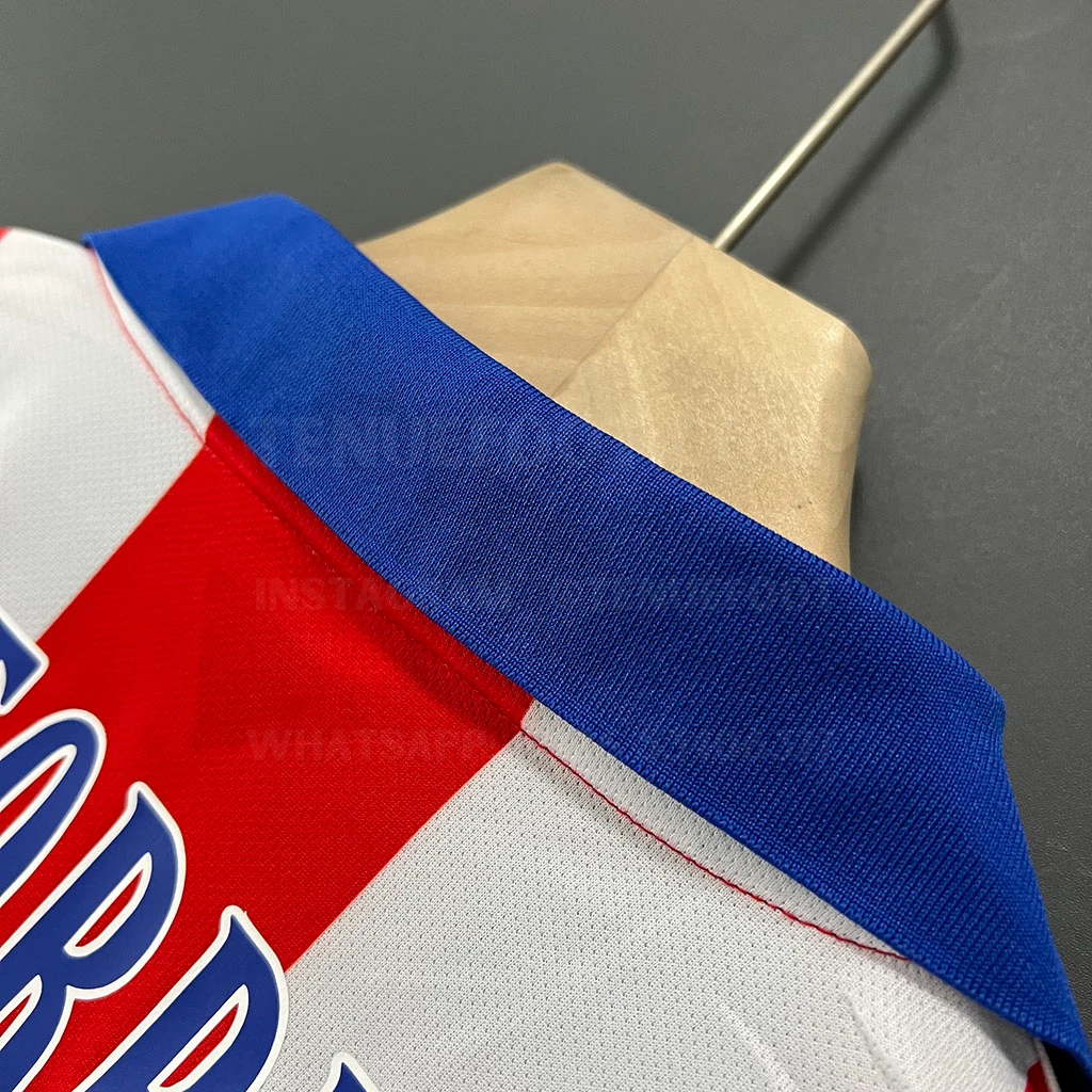 Atlético de Madrid Retro 14-15 Home (6)