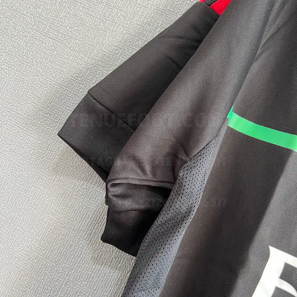 AC Milan Retro 11-12 Third (4)