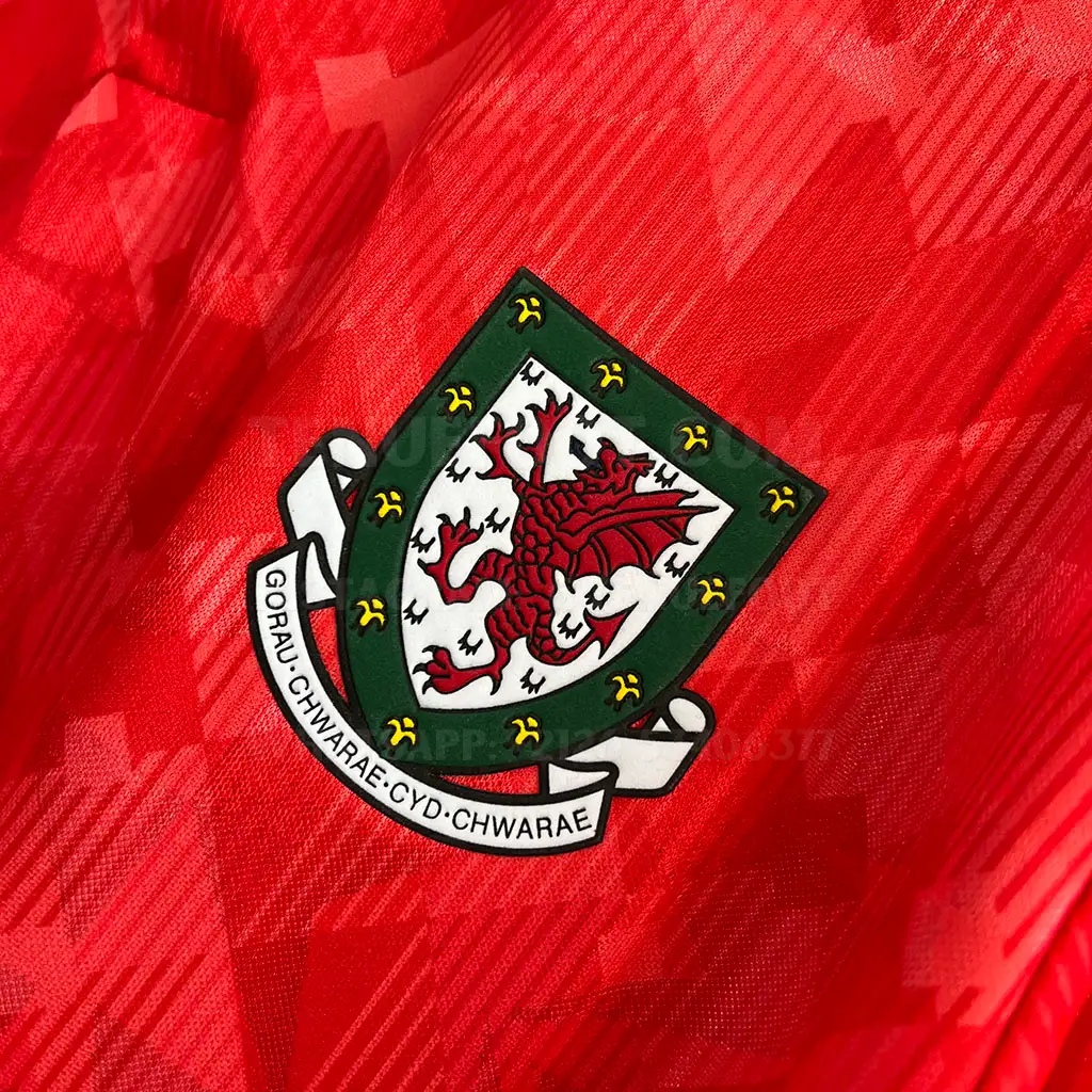 Wales Retro 90-92 Home (2)