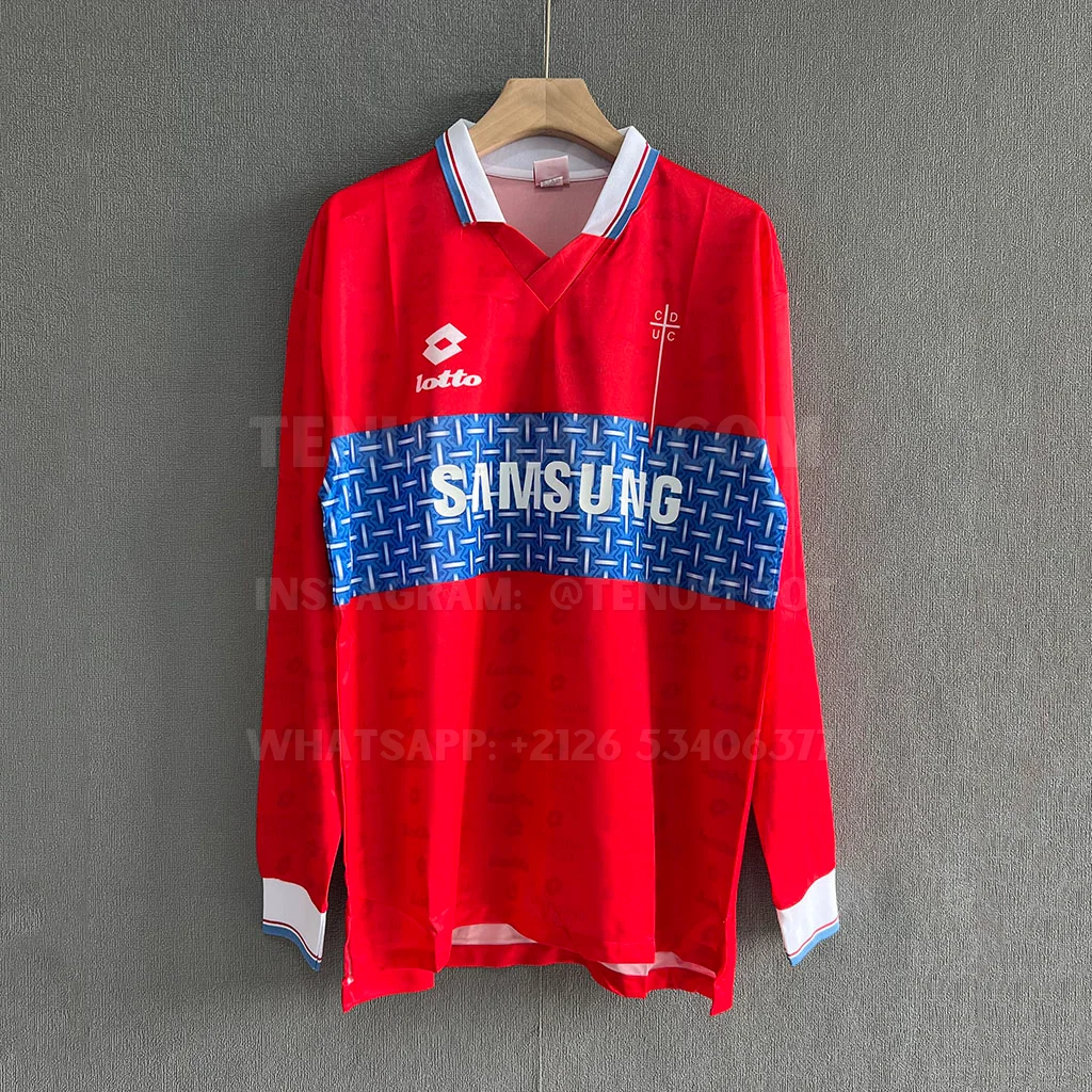 Universidad Catolica Retro 96 Away LS (1)