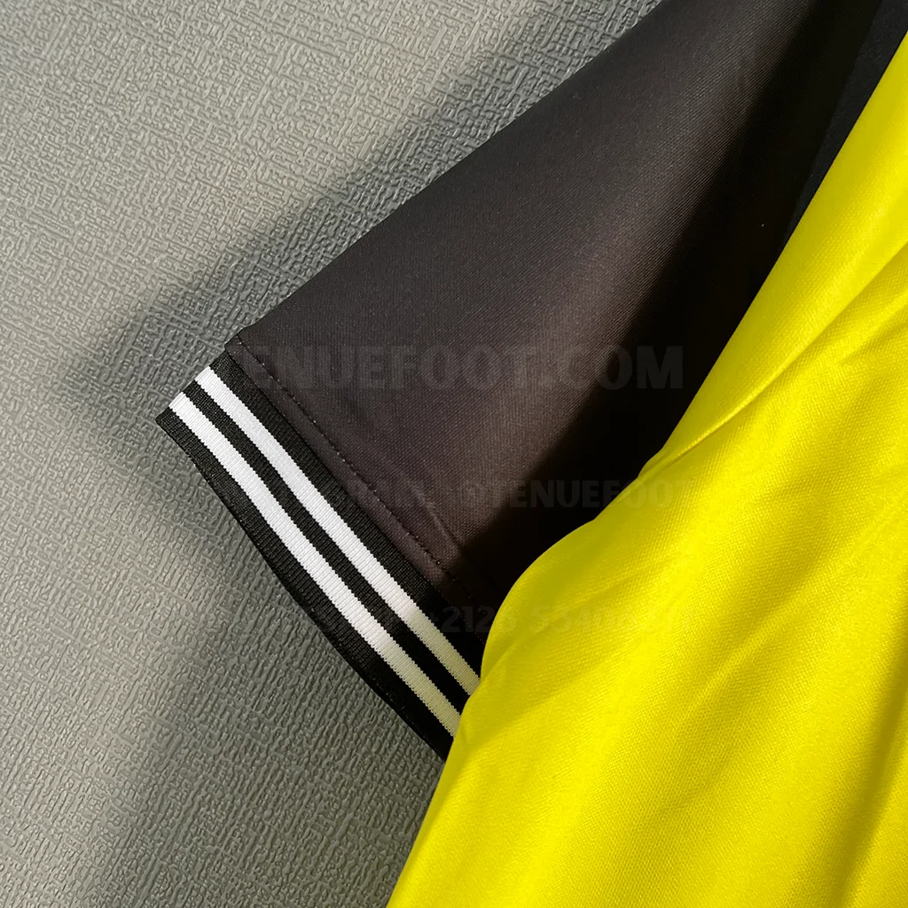 Borussia Dortmund Retro 95-96 Home (4)