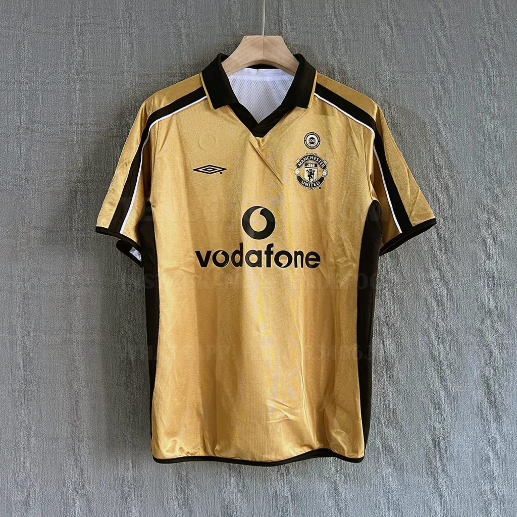 Man Utd Retro 01-02 Away (5)