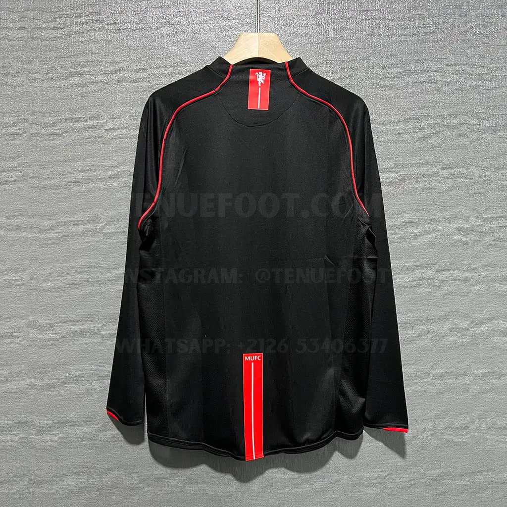 Man Utd Retro 07-08 Away LS (7)