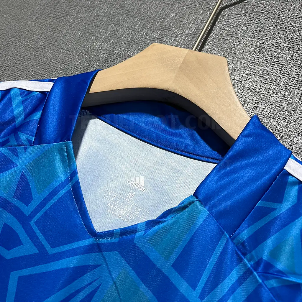 Real Madrid GK Blue (3)