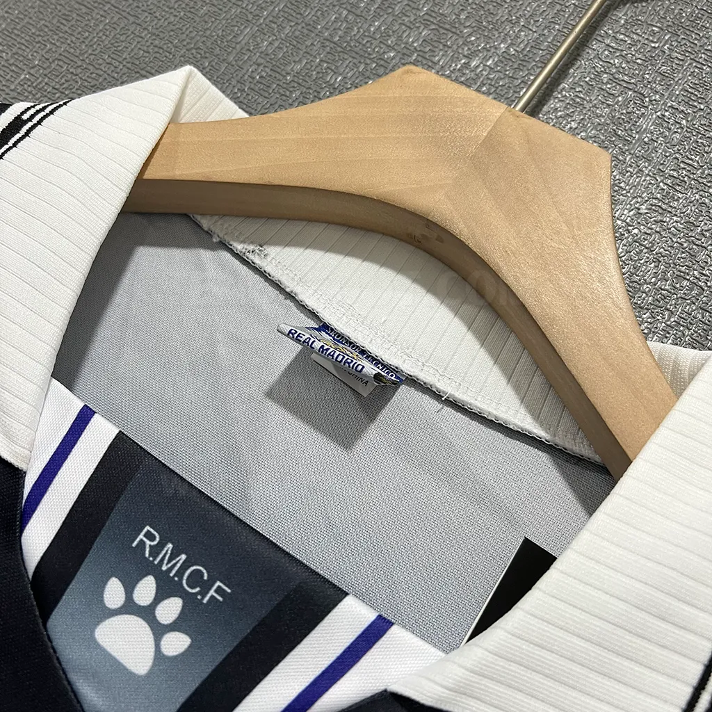 Real Madrid Retro 97-98 Third (3)