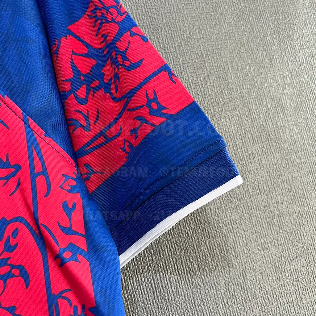 Barcelona Concept Blue Red (4)