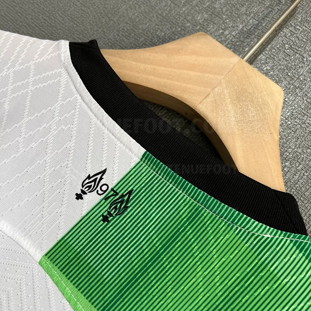 Liverpool Away Player Version (6)