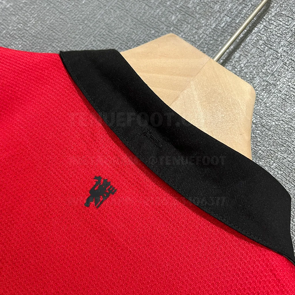 Man Utd Retro 13-14 Home (6)