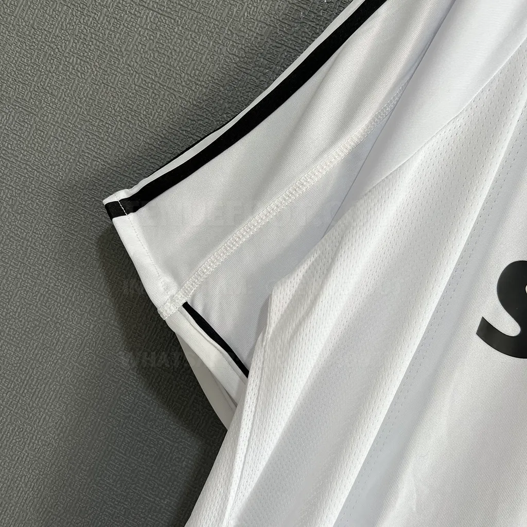 Real Madrid Retro 03-04 Home (4)