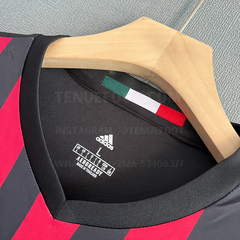 AC Milan Retro 16-17 Home (3)