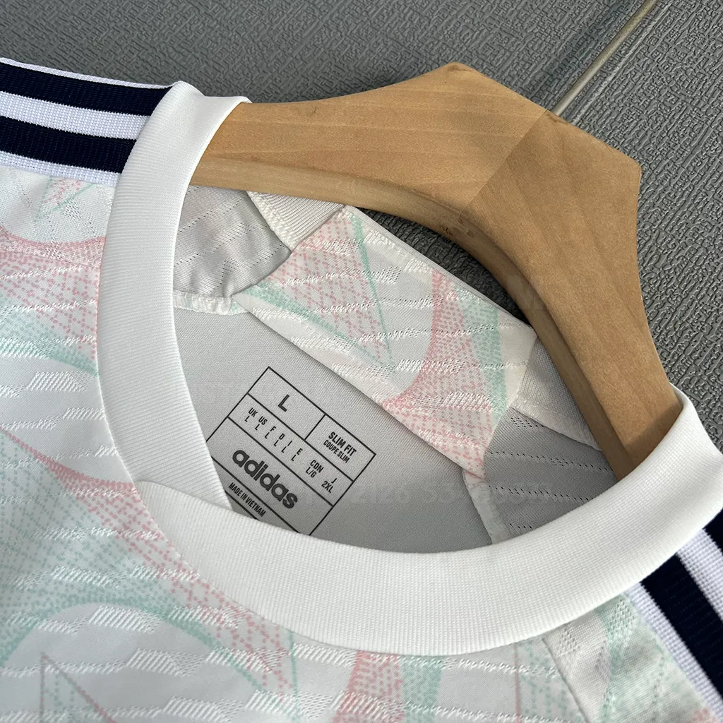 Ajax Away Player Version (3)