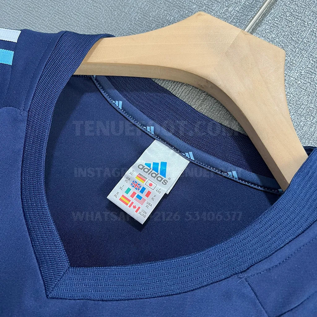 Argentina Retro 2002 Away (3)