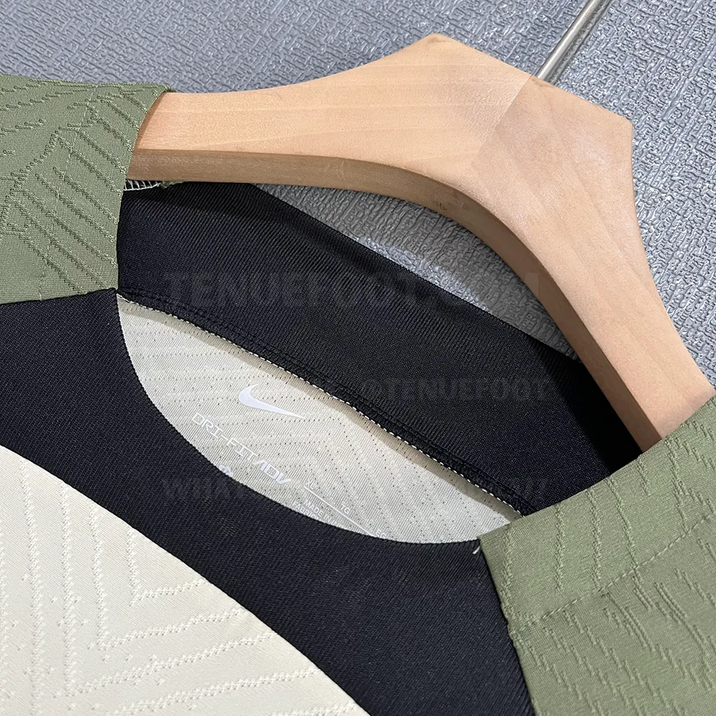 Barcelona Prematch Cream Player Version (3)