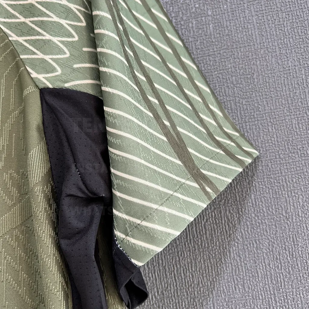 Barcelona Prematch Oliver Green Player Version (4)