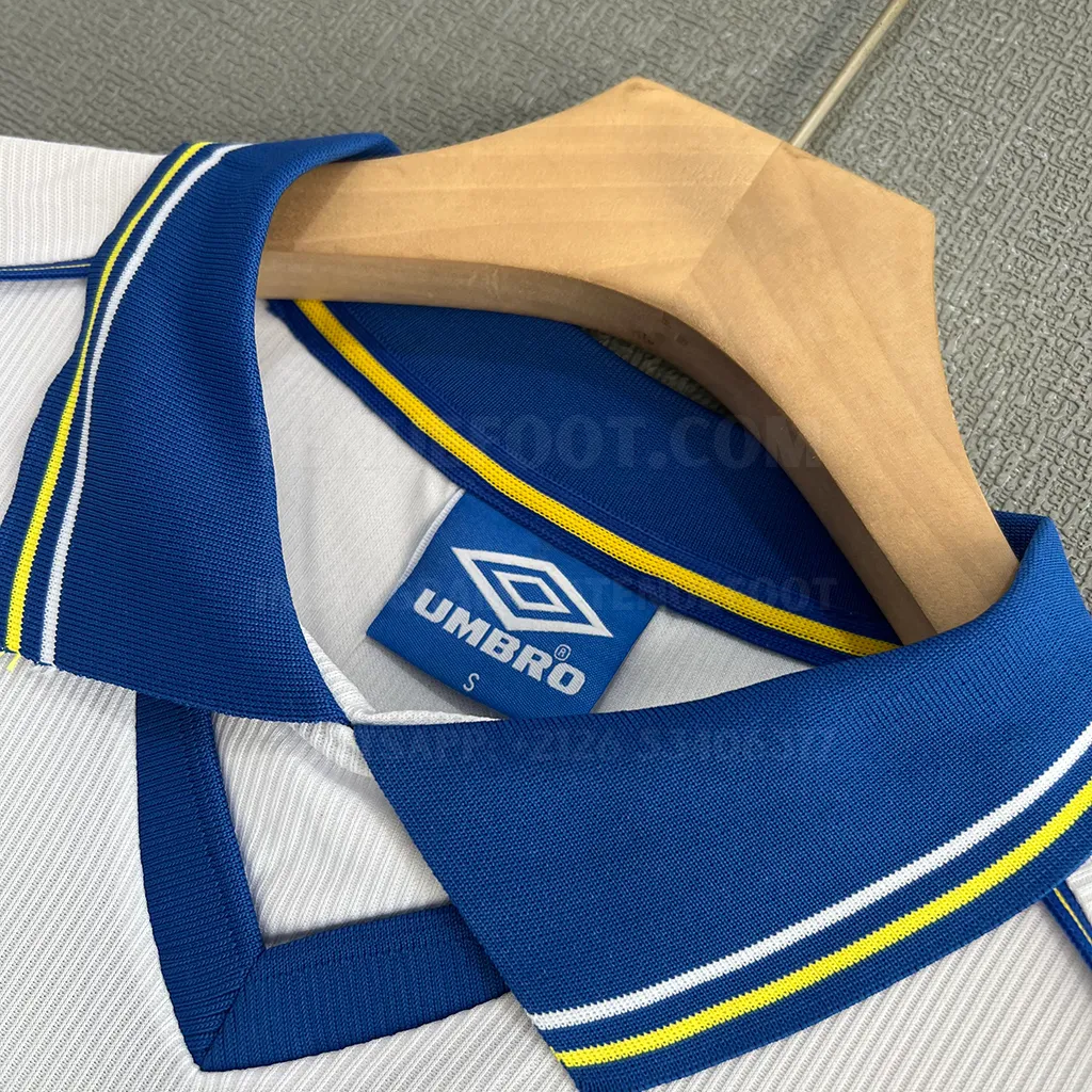 Chelsea Retro 98-00 Away (3)