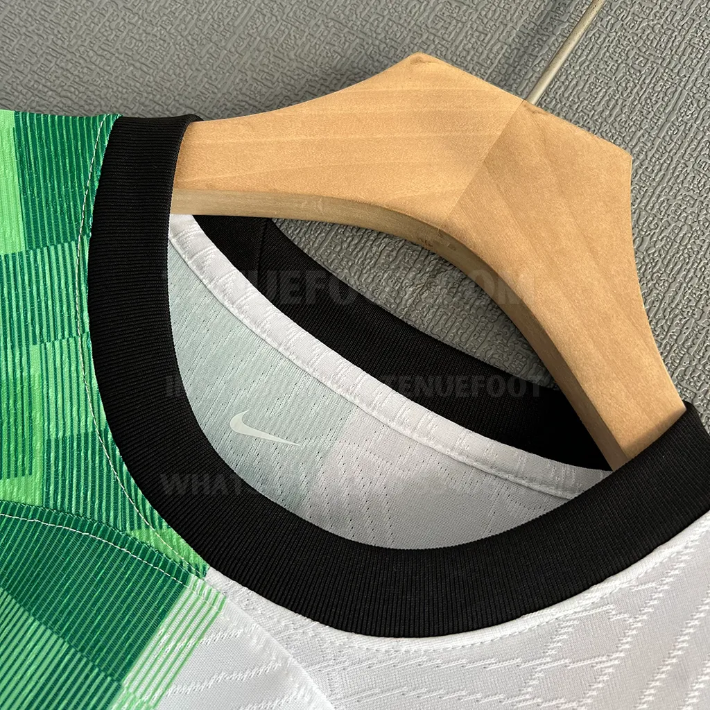 Liverpool Away Player Version (3)