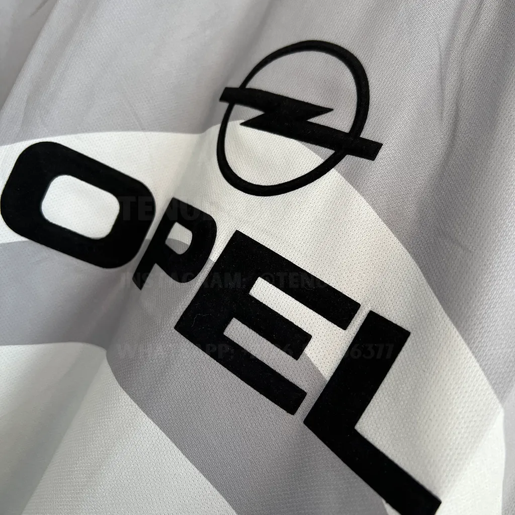 PSG Retro 01-02 Away (5)