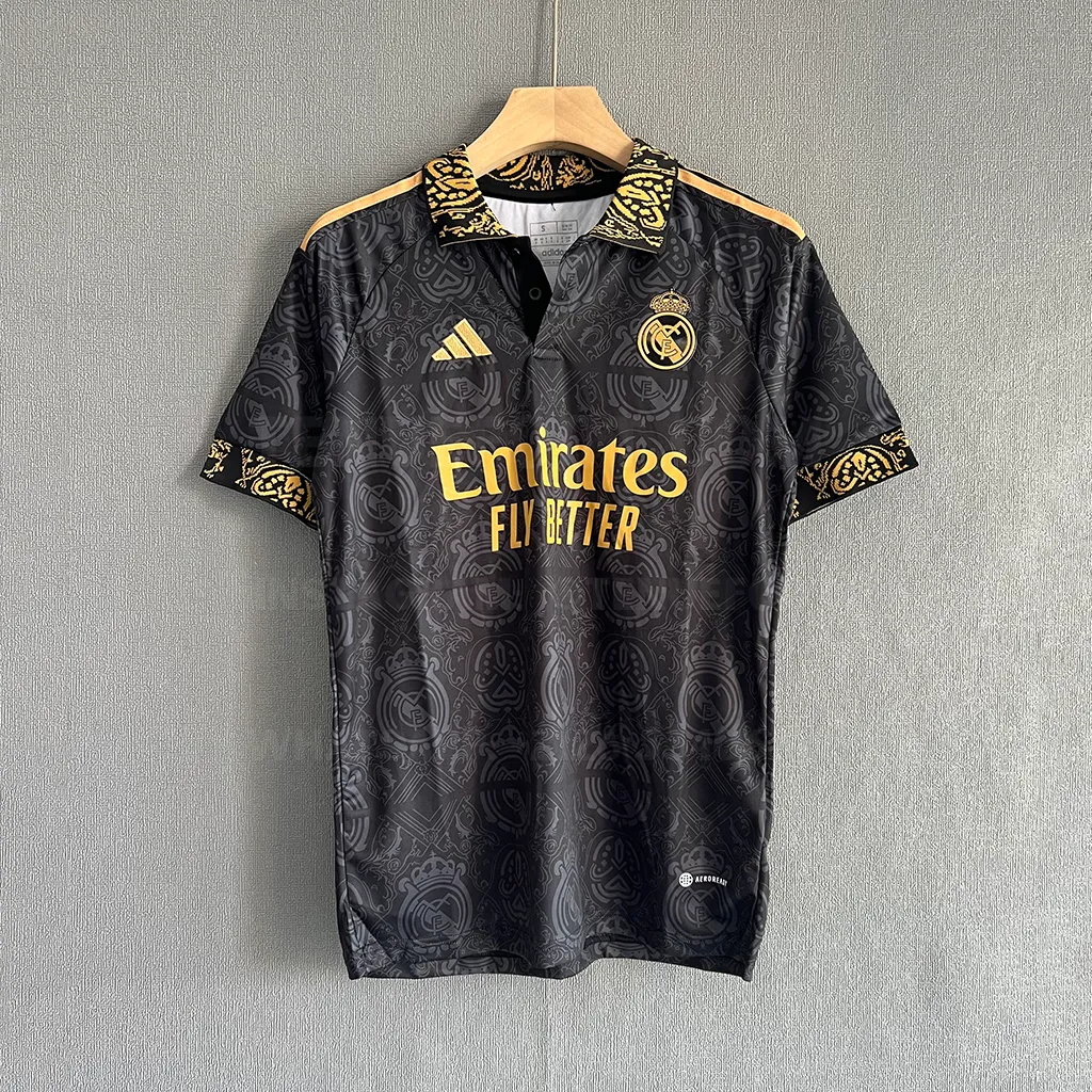 Real Madrid Concept Black Gold (1)