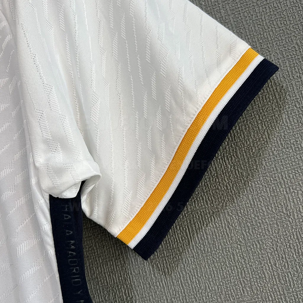 Real Madrid Home Player Version (4)