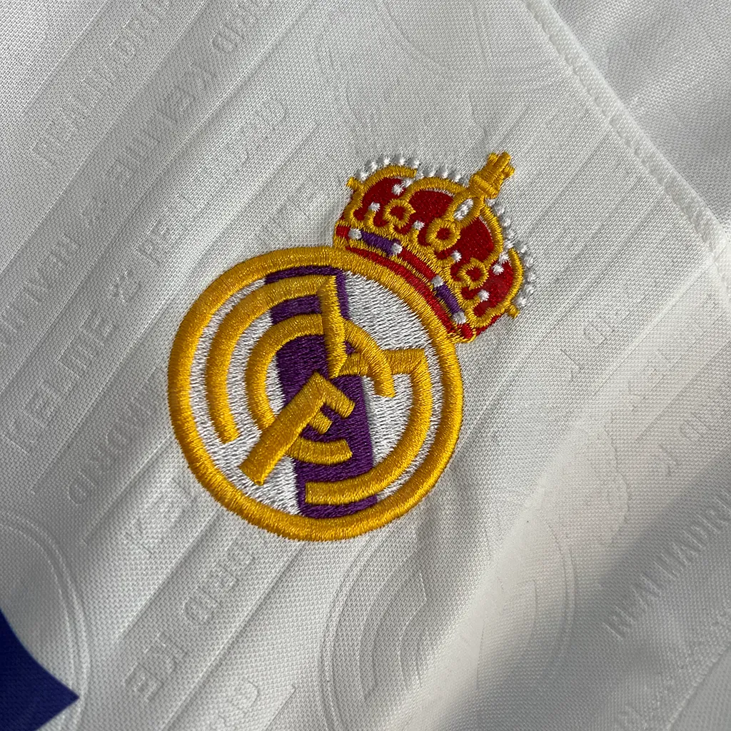 Real Madrid Retro 94-96 Home (2)