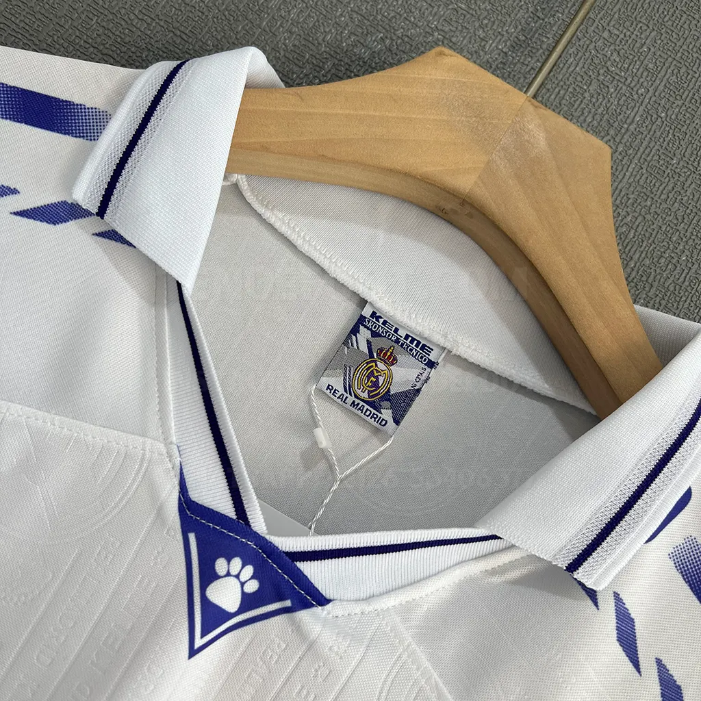 Real Madrid Retro 94-96 Home (3)