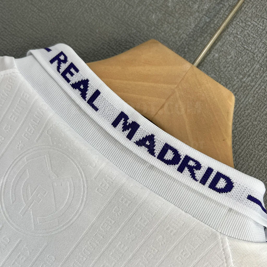 Real Madrid Retro 94-96 Home (6)