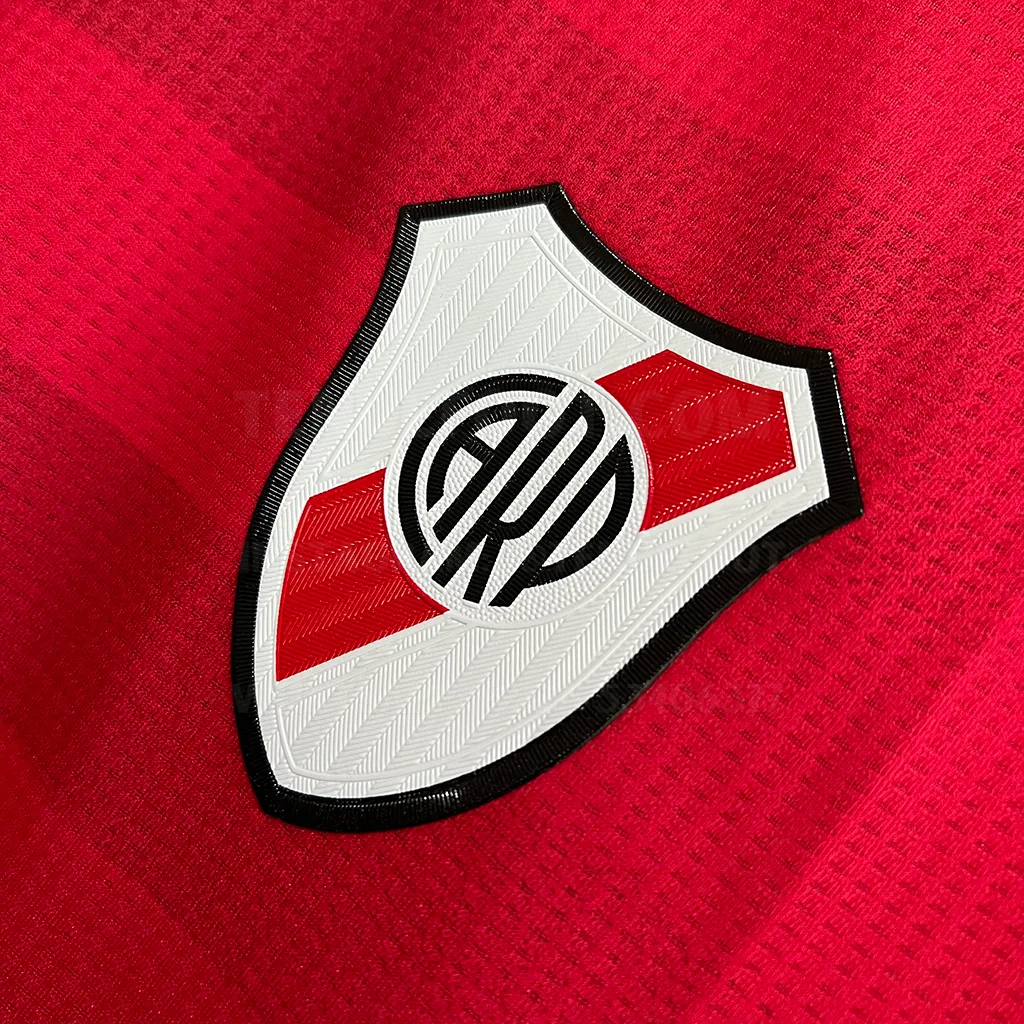 River Plate Away Player Version (2)