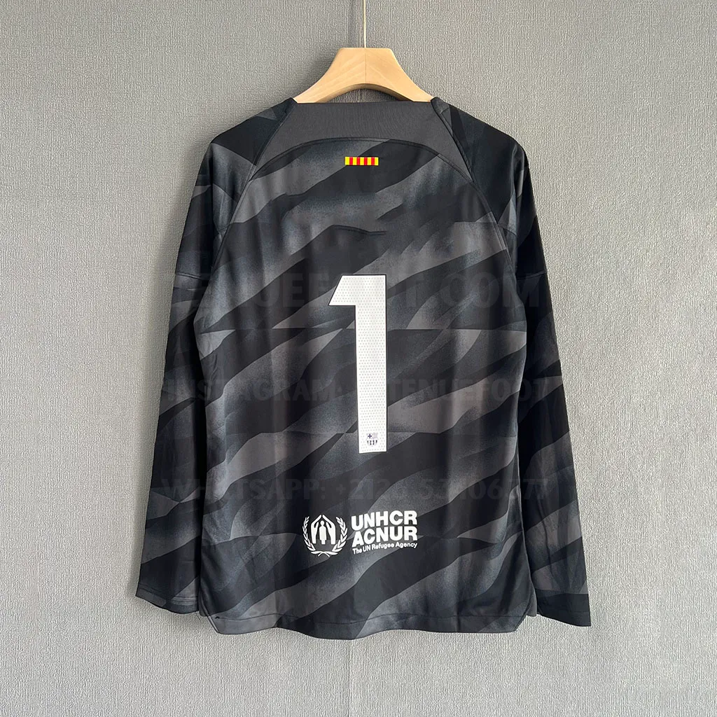 Barcelona GK Black LS (7)