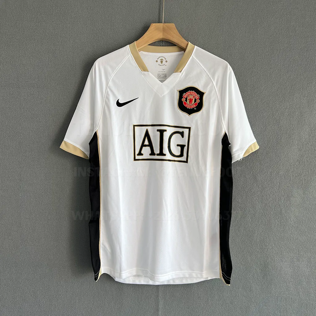 Man Utd Retro 06-07 Away(1)