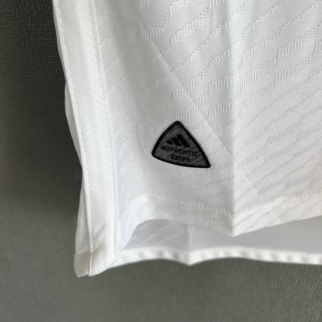 Man Utd Third Player Version (5)