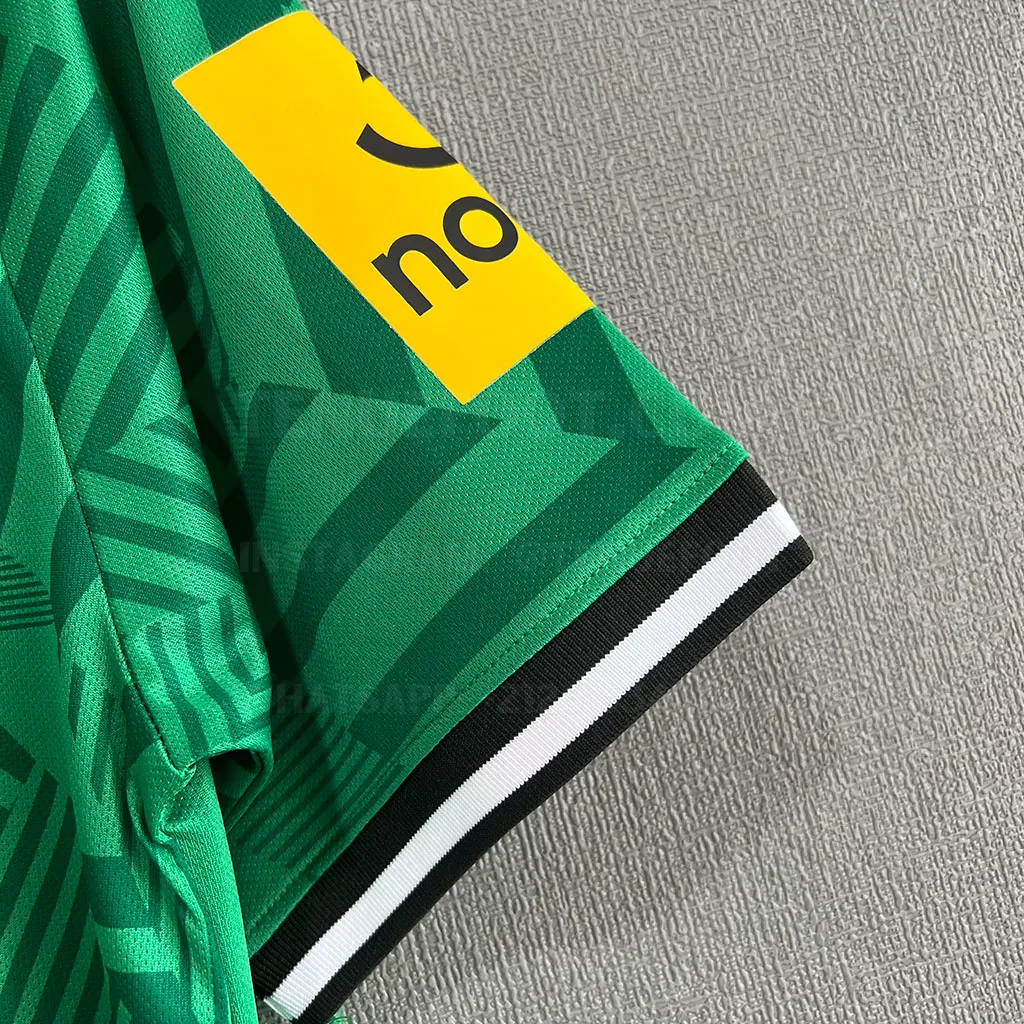 Newcastle United Away (4)