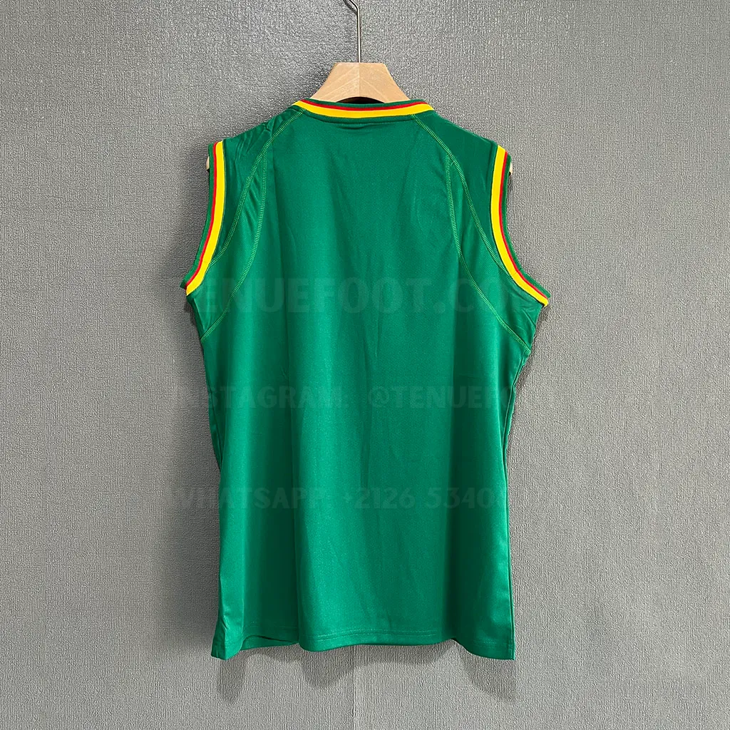 Cameroom Retro 2002 Home (7)