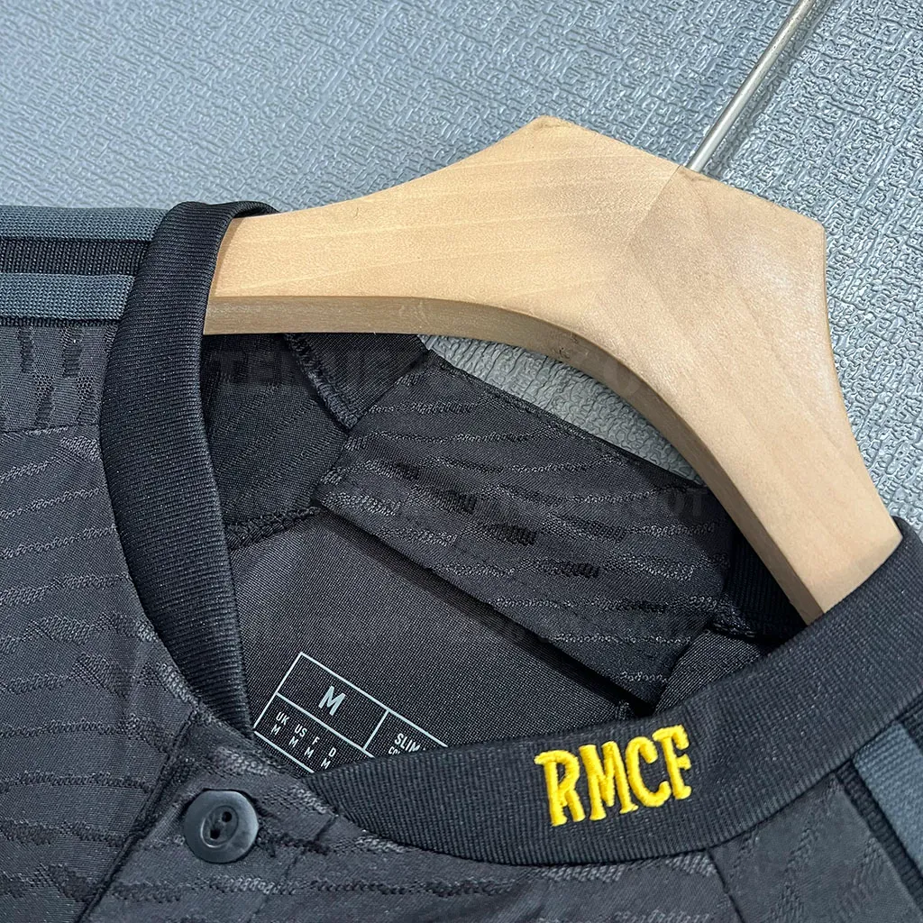 Real Madrid Third Player Version (3)