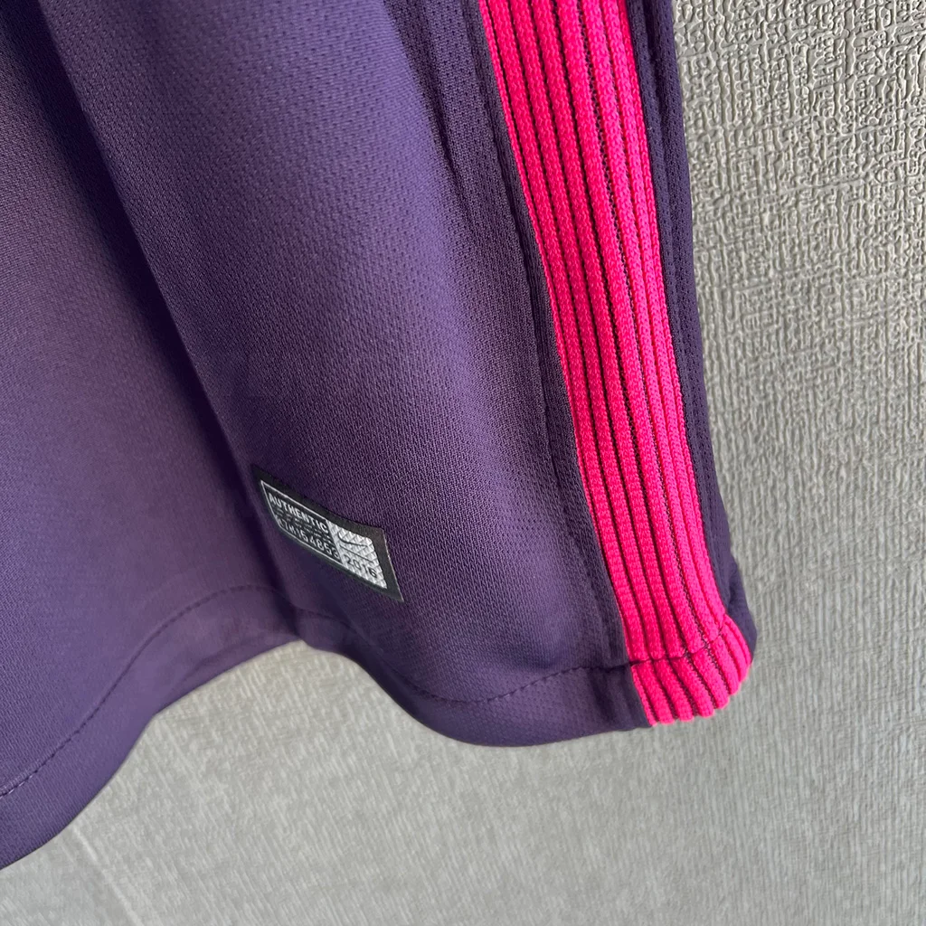 Barcelona Retro 16-17 Away (5)