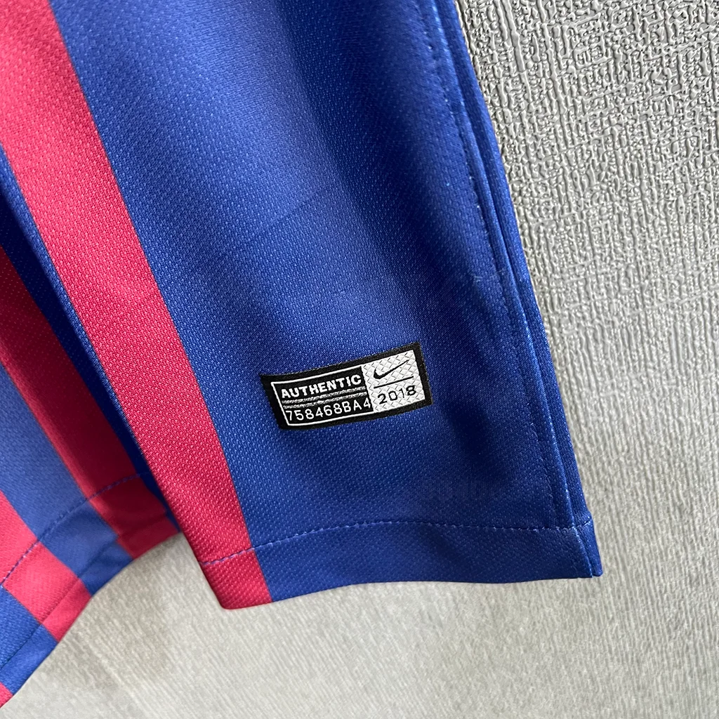 Barcelona Retro 18-19 Home (5)