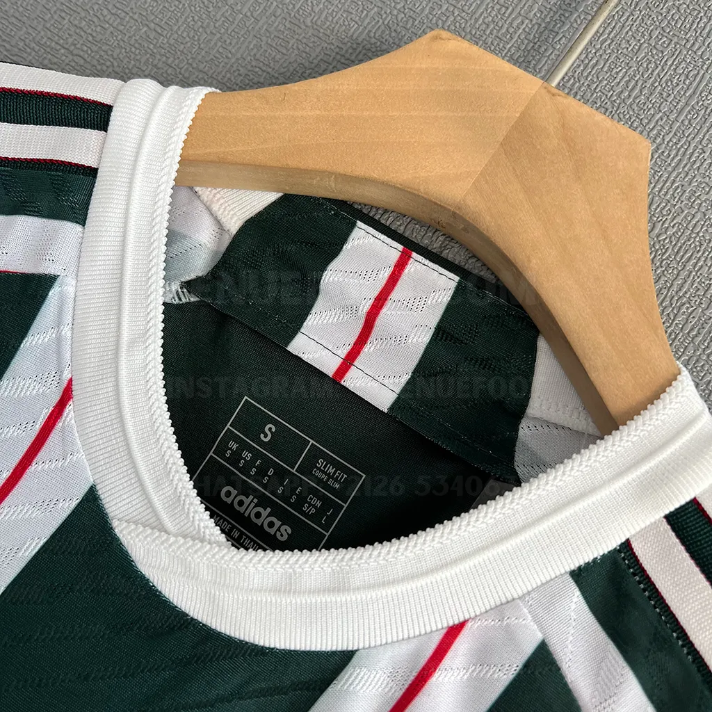 Man Utd Away LS Player Version (3)