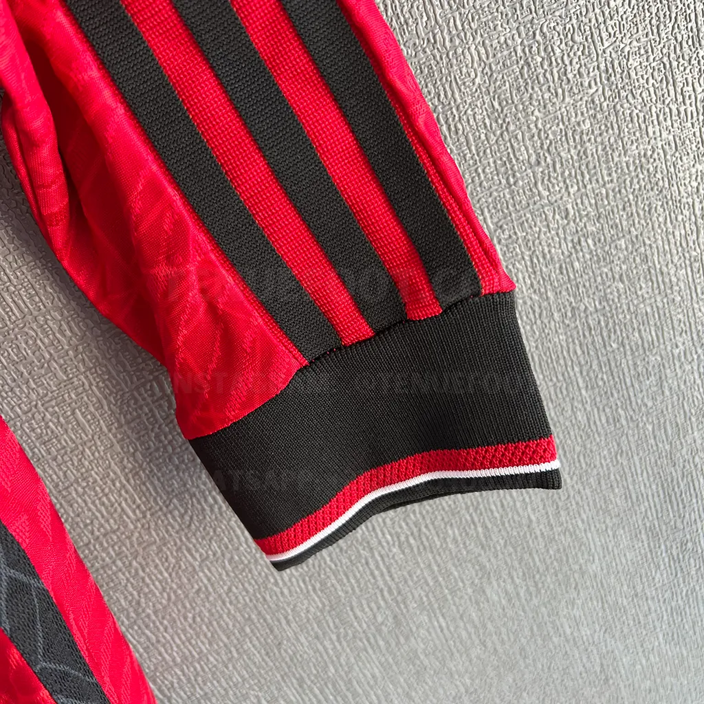 Man Utd Home LS Player Version (4) Man Utd Home LS Player Version (4)