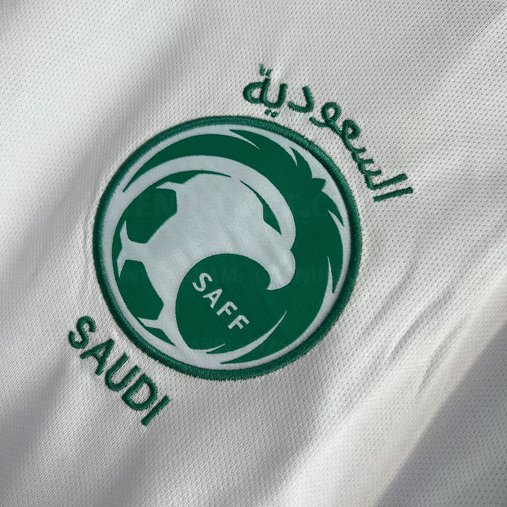 Saudi Arabia Away (2)