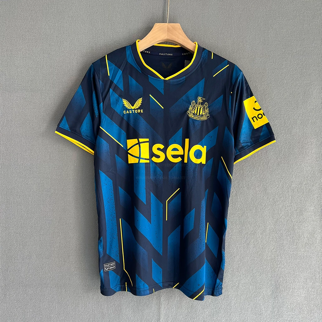 Newcastle United Third (1)