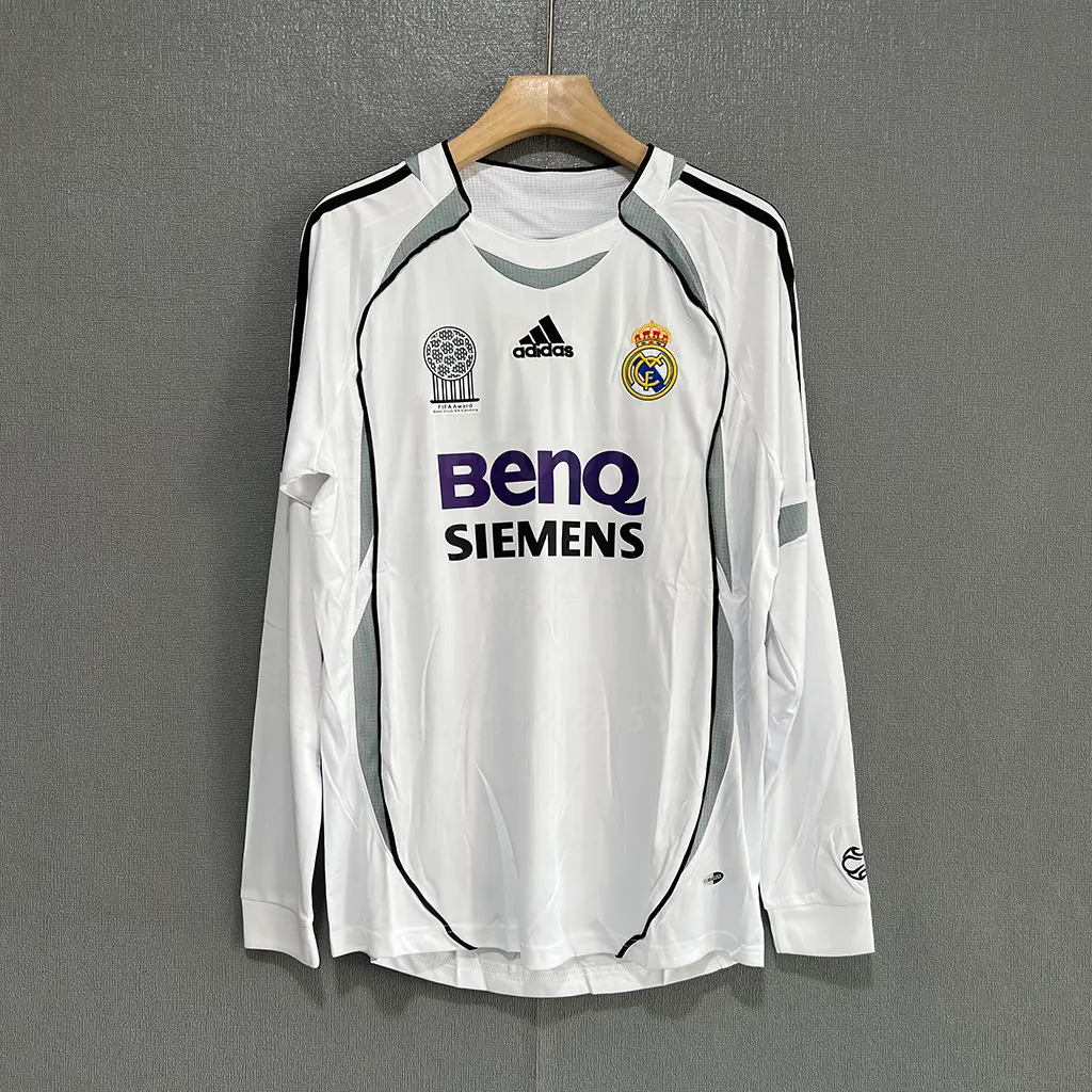 Real Madrid Retro 06-07 Home LS (1)