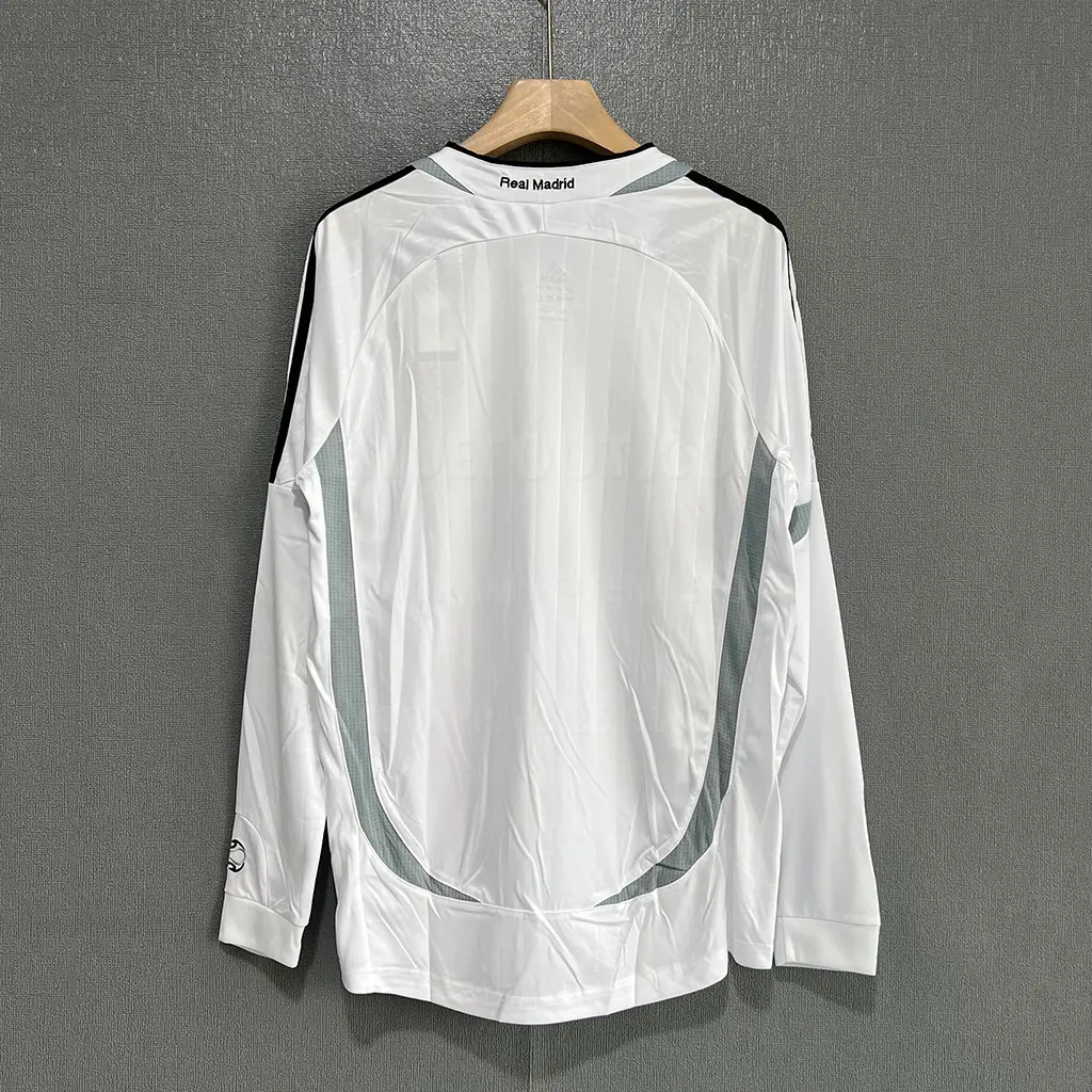 Real Madrid Retro 06-07 Home LS (7)