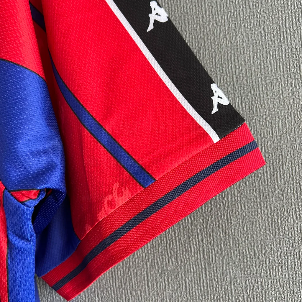 Barcelona Retro 97-98 Home (4)