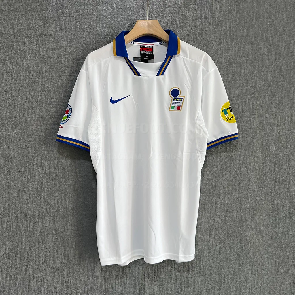 Italy Retro 1996 Away (1)