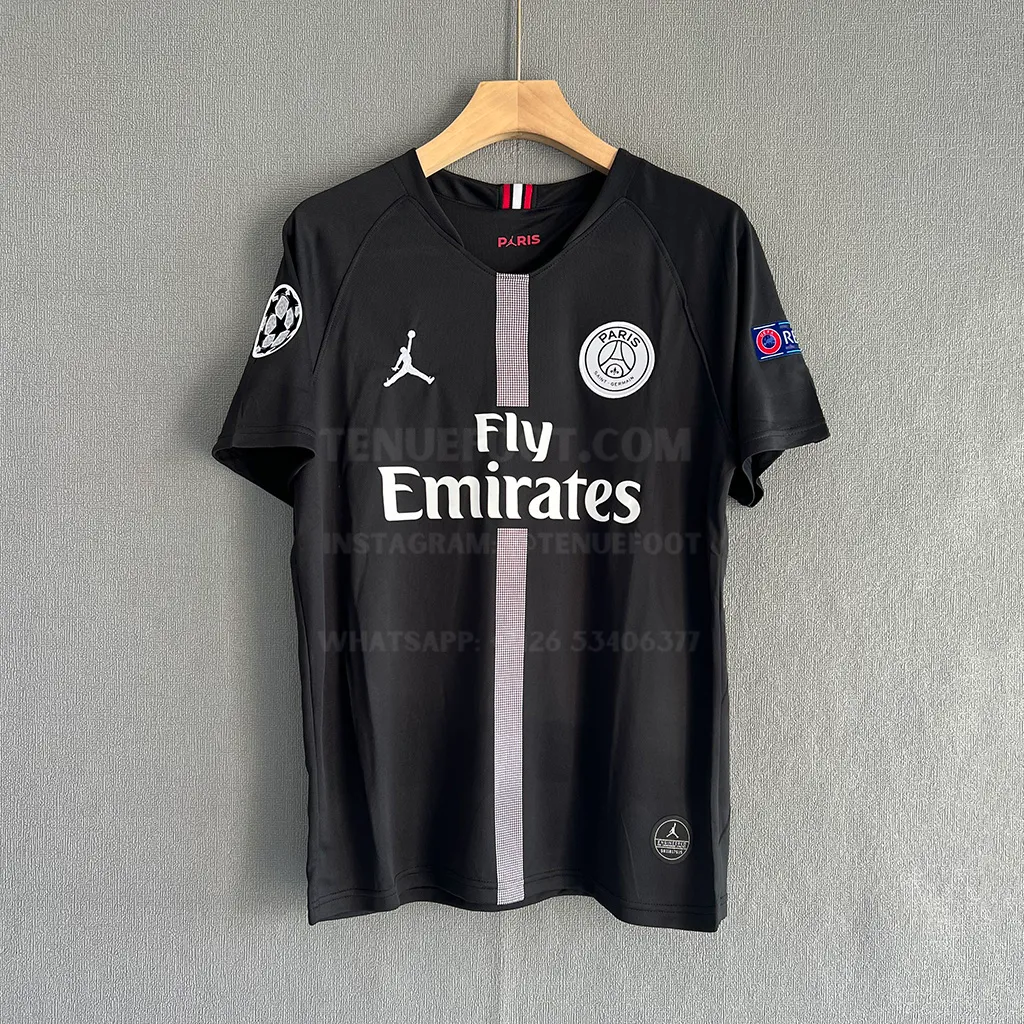 PSG Retro 18-19 Third (1)