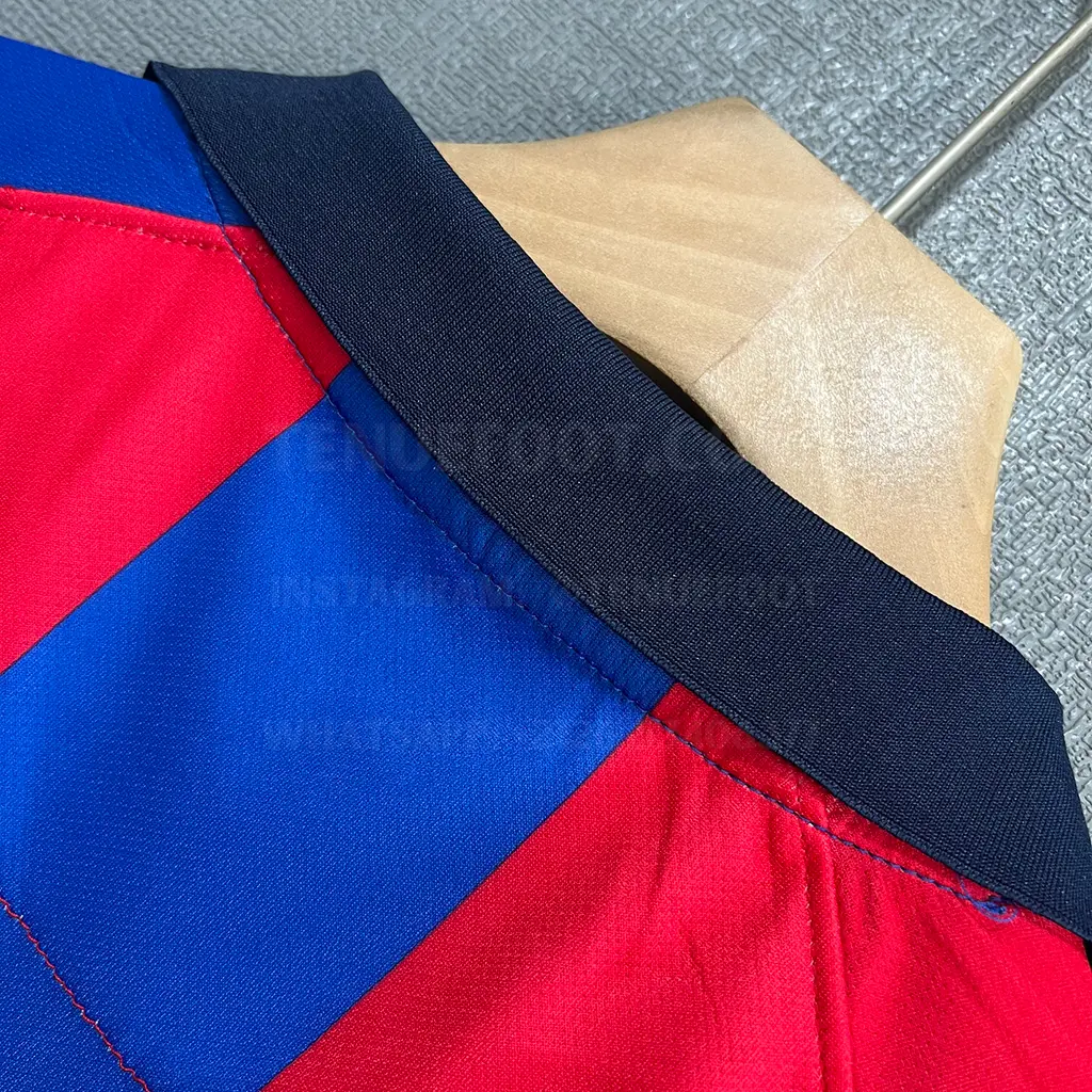 Barcelona Retro 01-02 Home (6)