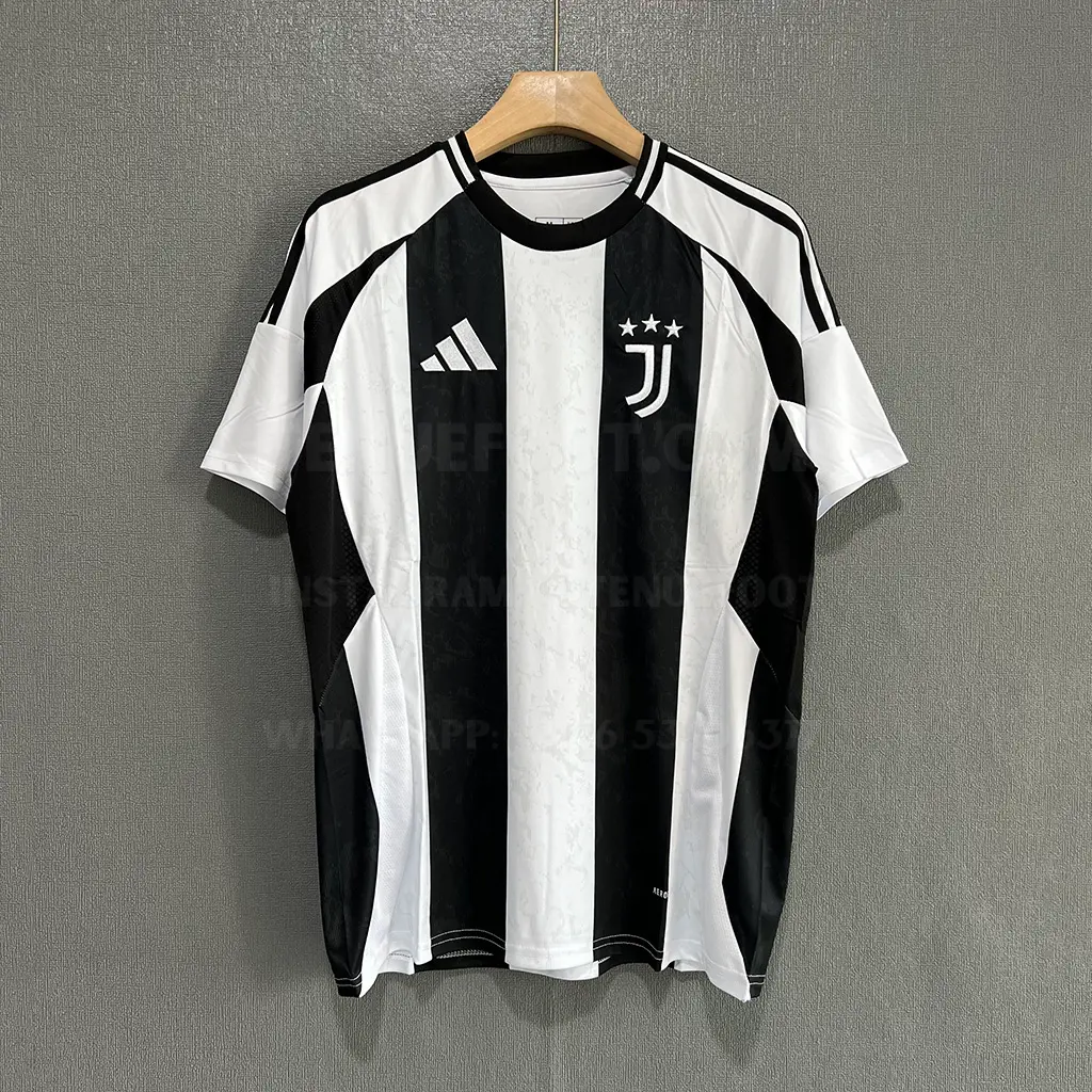 Juventus Home (1)